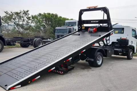 Trânsito | Guincho | Entra em vigor lei que regulamenta serviço de guincho de veículos em Feira de Santana