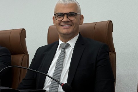 Política | Honraria | Pablo Roberto recebe título de Grande Comendador da Ordem Municipal do Mérito
