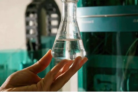 Bebidas adulteradas | Metanol | Governo compra antídotos contra intoxicação por bebidas adulteradas