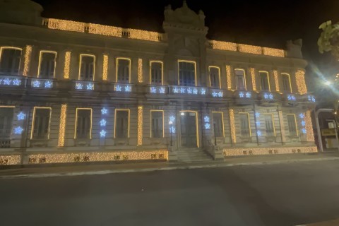 Natal Encantado | Iluminação Natalina | Natal Encantado 2025 ilumina Feira de Santana e tem abertura oficial nesta quarta-feira (10)