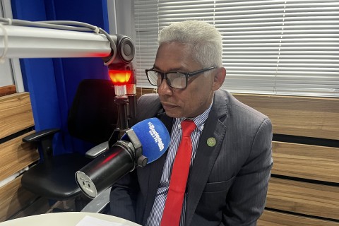 Fiscalização |  Educação | Feira precisa “corrigir erros históricos” e fortalecer diálogo com o Estado, afirma Silvio Dias