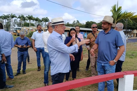 Expofeira 2026 | Parque de Exposição | Parque de Exposição chega a 90% de conclusão para a Expofeira 2026, afirma José Ronaldo