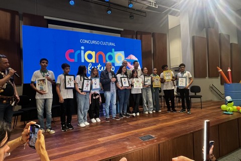 Criatividade | Educação | Criando o Futuro”: Concurso revela talentos artísticos da rede municipal de Feira de Santana