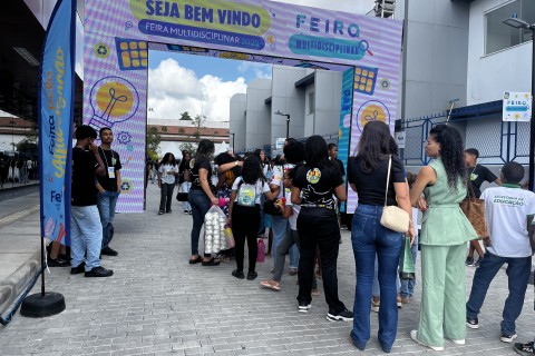 Educação | Feira Multidisciplinar | Feira Multidisciplinar mobiliza mais de 10 mil alunos da rede municipal em Feira de Santana