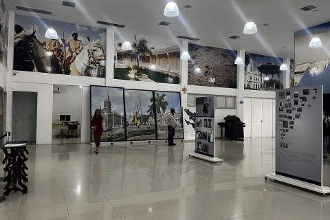 Feira de Santana | 20 anos da Funtitec | Fundação Egberto Costa celebra 20 anos com homenagens e anúncio de modernização do planetário