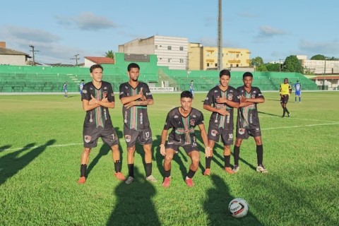 Esporte | Futebol | Feirense goleia Atlântico e garante vaga nas oitavas do Baianão Sub-20
