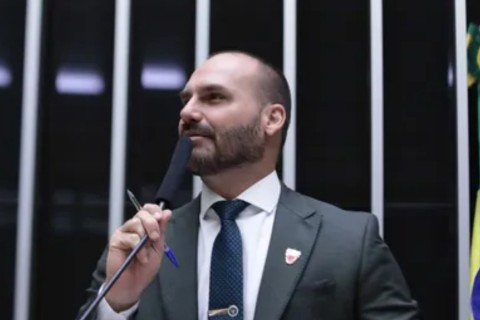 Política | Conselho de Ética | Cassação de Eduardo Bolsonaro volta à pauta e gera reação de aliados na Bahia