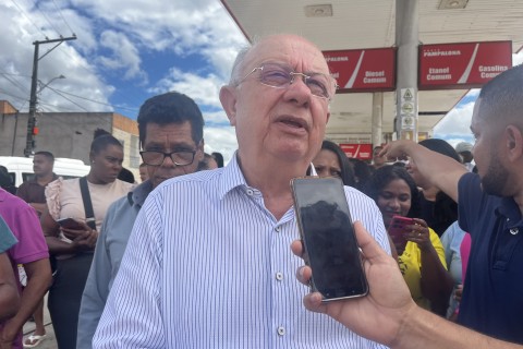 Saúde pública | Infraestrutura | Prefeitura entrega UBS requalificada no Caseb e autoriza novas obras de infraestrutura