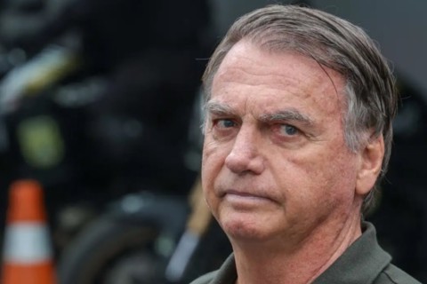 Jair Messias Bolsonaro | Saúde | Bolsonaro passa mal e passa a noite em hospital de Brasília