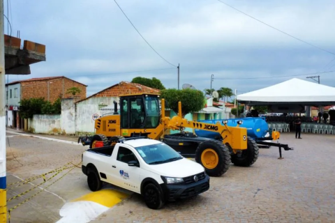 Governador entrega hospital reformado e obras de infraestrutura em Nova Soure, que celebra 81 anos de emancipação