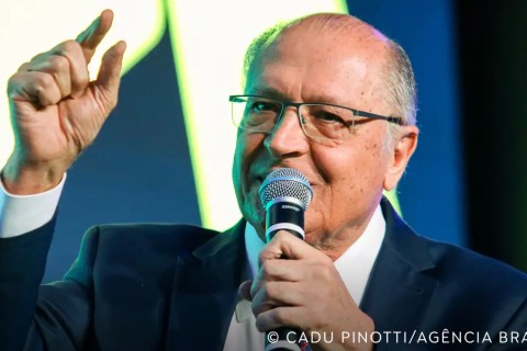 Economia | Medida Provisória | Apoio a exportadores afetados por tarifaço não terá impacto fiscal, diz Alckmin