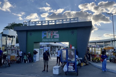 Flifs | literatura | Flifs 2026 é aberto com novidades e expectativa de público recorde em Feira de Santana
