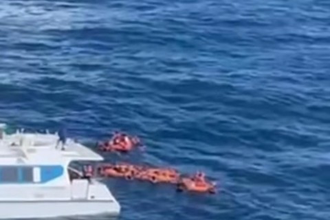 Bahia | Acidente | Catamarã colide com barco de pesca e deixa passageiros à deriva na Baía de Todos-os-Santos