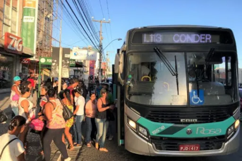 Feira de Santana / Paralização  / Prefeito diz que greve dos rodoviários é “questão entre patrão e empregado”; Feira pode ficar sem ônibus a partir de segunda-feira