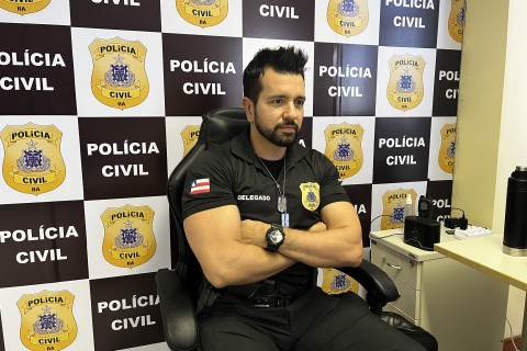 Polícia / Foragido / Polícia Civil prende homem condenado a mais de 22 anos de prisão escondido em bairro nobre de Feira de Santana