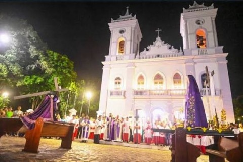 Semana Santa | Fé | Semana Santa vai além de tradições e pede reflexão, diz arcebispo de Feira de Santana