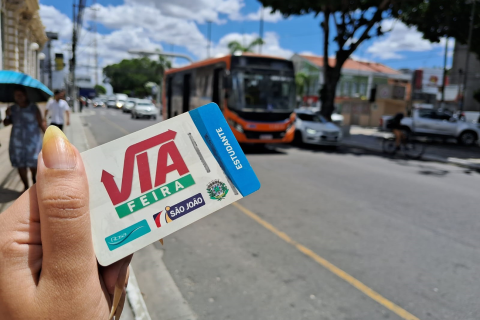 Cartão Via Feira | Reconhecimento facial | Estudante denuncia bloqueio injusto de cartão Via Feira e relata prejuízos no tratamento do filho