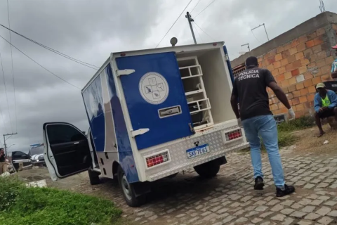 Polícia | Homicídio | Carroceiro é morto com facadas e decapitado por dívida de R$ 105 em Feira de Santana