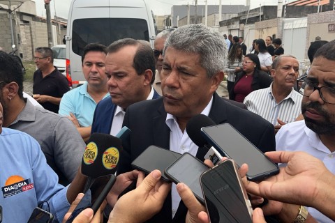 Feira de Santana / Combate à violência / Jerônimo Rodrigues inaugura Coletivos Bahia pela Paz em Feira de Santana e defende atuação integrada no combate à violência