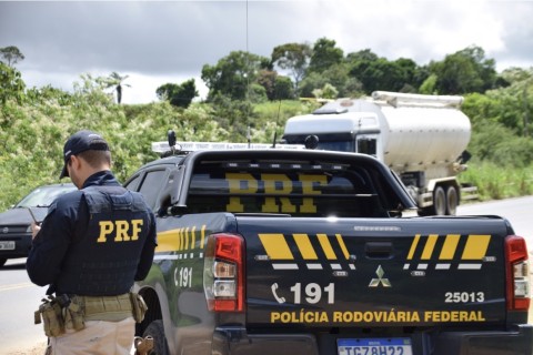 São João | Fiscalização Rodoviária | PRF reforça fiscalização nas rodovias baianas durante os festejos juninos e amplia uso de tecnologia