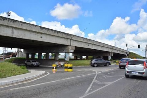 Trânsito | Mobilidade urbana | Mudanças no trânsito no viaduto da Cerb prometem reduzir tempo de deslocamento em Feira de Santana