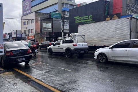 Trânsito | Aplicativos | SMT implanta pontos para aplicativos no centro de Feira e amplia ações de conscientização no trânsito
