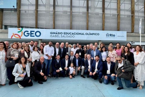 Educação | Pablo Roberto representa Feira em mobilização nacional pela educação pública no Rio de Janeiro