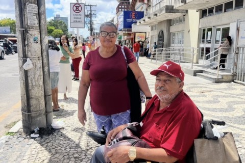 Acessibilidade | Pessoas com deficiência | Acessibilidade ainda é desafio para cadeirantes nas ruas e no transporte de Feira de Santana