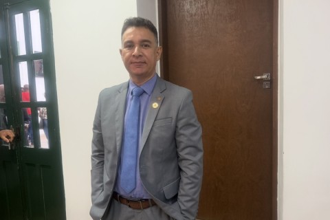 Câmara Municipal | Deivyd Bacelar | Marcos Lima aciona Procuradoria da Câmara após denúncia de Deivyd Bacelar sobre suposta compra de votos